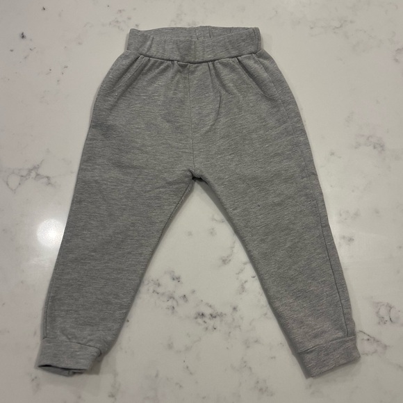 FRESHLY PICKED Kid’s set. Size 3. Gray. girl’s or boy’s set. Unisex. Bundle - Picture 3 of 13